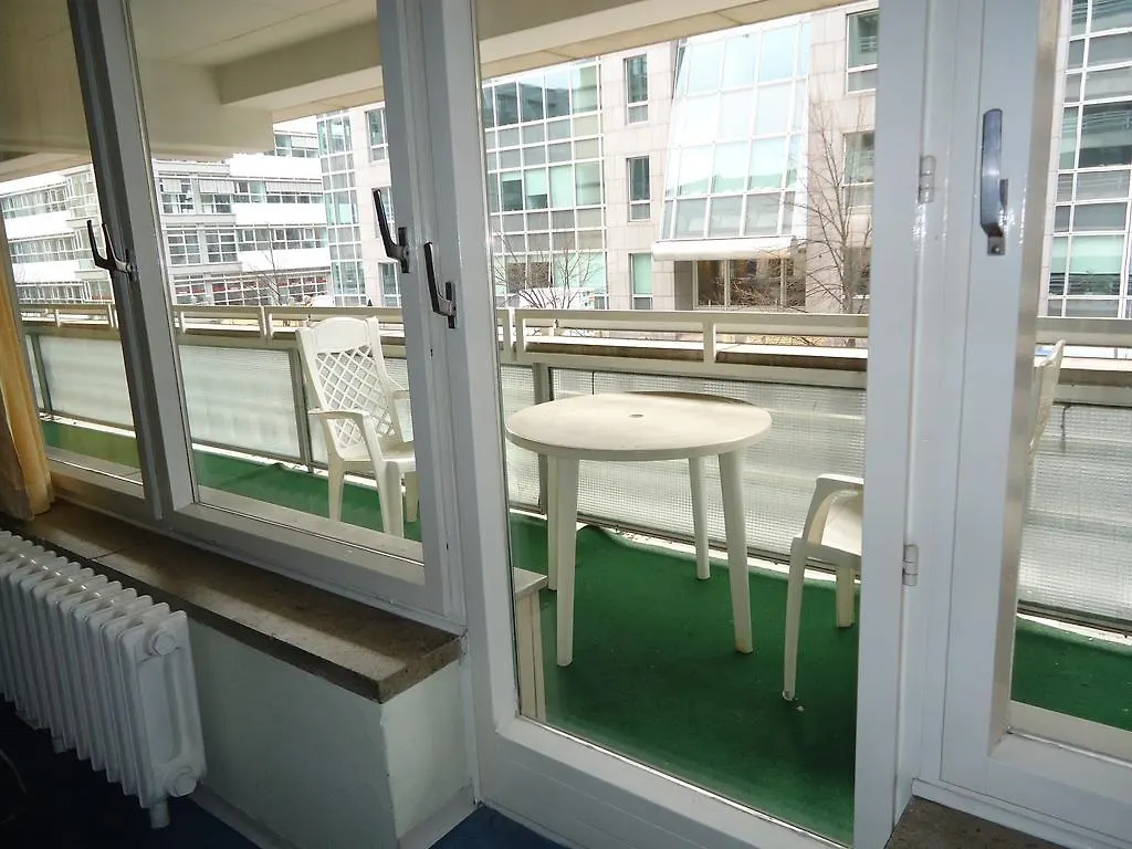 Hotel Kubrat Am Checkpoint Charlie